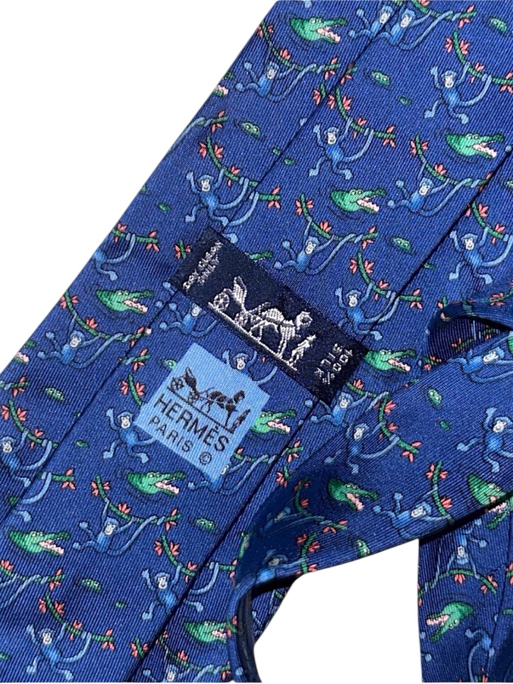HERMÈS silk tie